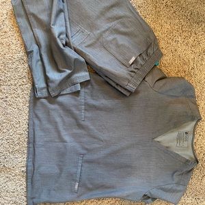 FIGS graphite gray set (M/MR)